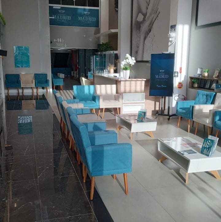 8d579940-c45c-46e1-b137-88c71578b679